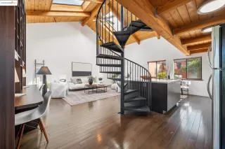 Photo #2: 41114321 Listing 