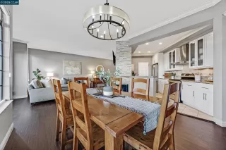 Photo #5: 41114427 Listing