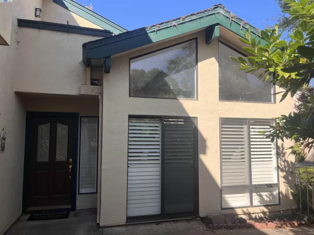 MLS: 41114488 Condo For Sale