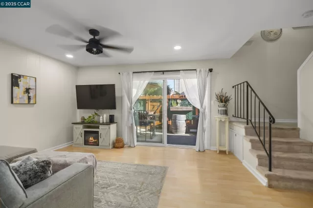 MLS: 41114541 Condo For Sale