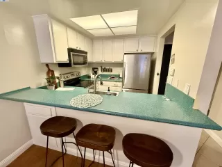 Photo #2: 41114635 Listing