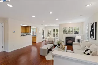 Photo #4: 41114757 Listing 