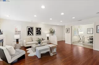 Photo #6: 41114757 Listing 