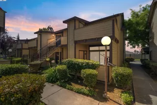 Photo #2: 41114803 Listing