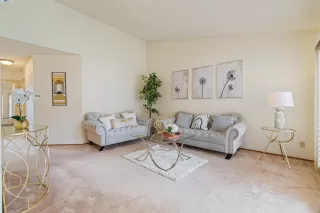 Photo #5: 41114803 Listing