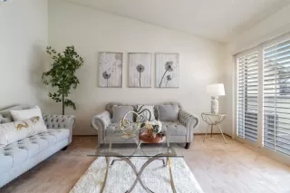 Photo #6: 41114803 Listing