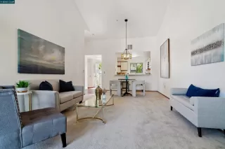 More Details about MLS # 41114885 : 1731 S VILLA WAY