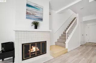 Photo #5: 41114892 Listing