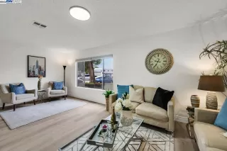 Photo #3: 41114938 Listing