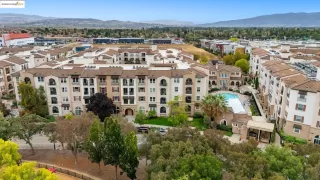 More Details about MLS # 41114945 : 3290 MAGUIRE WAY # 208