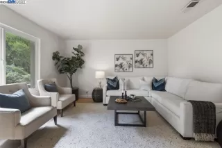 Photo #4: 41115034 Listing