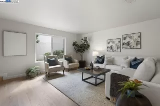 Photo #5: 41115034 Listing