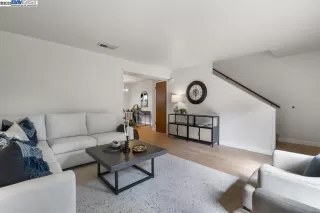 Photo #6: 41115034 Listing