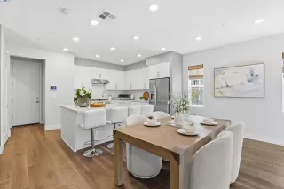 Photo #4: 41115058 Listing