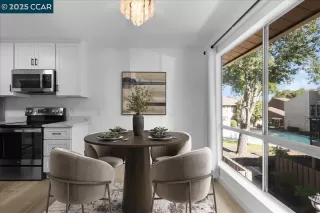 Photo #5: 41115073 Listing