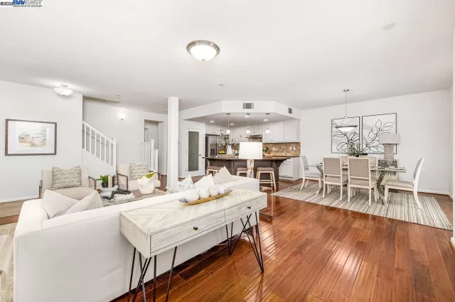 MLS: 41115092 Condo For Sale