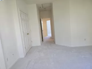 Photo #4: 41115136 Listing