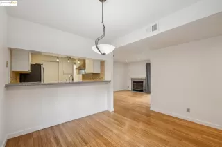 Photo #2: 41115147 Listing 