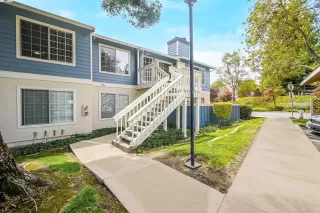 Browse active condo listings in GLENWOOD