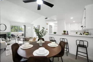 Photo #5: 41115166 Listing