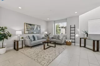 Photo #5: 41115177 Listing 