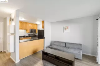 Photo #3: 41115182 Listing 