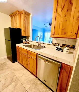 Photo #2: 41115262 Listing 