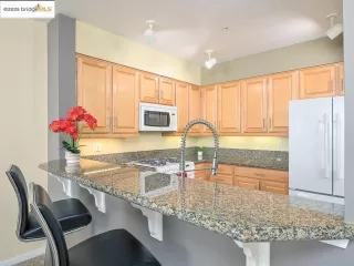 Photo #5: 41115274 Listing