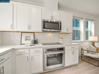 Photo #6: 41115277 Listing