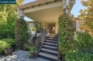 Photo #1: 41115286 Listing 