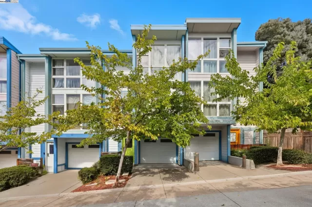 MLS: 41115317 Condo For Sale