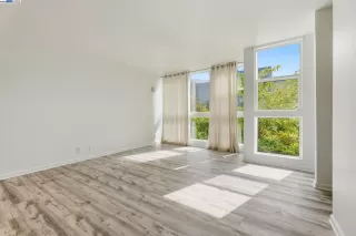 Photo #6: 41115317 Listing 