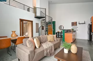 Photo #6: 41115326 Listing 