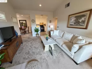 Photo #1: 41115349 Listing 