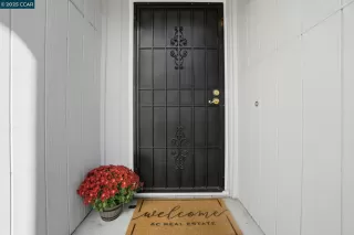 Photo #4: 41115420 Listing