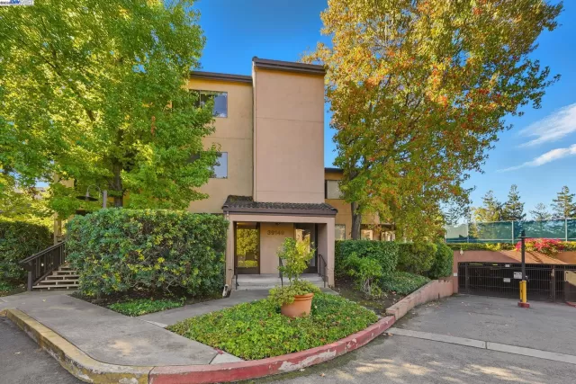 MLS: 41115421 Condo For Sale