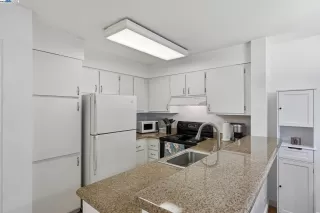 Photo #6: 41115421 Listing 