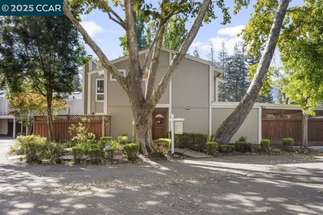 MLS: 41115477 Condo For Sale