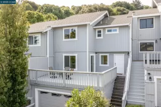 Photo #2: 41115486 Listing 