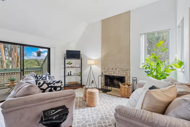 MLS: 41115494 Condo For Sale