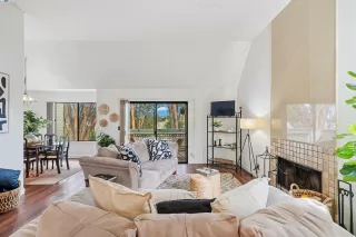 Photo #4: 41115494 Listing 