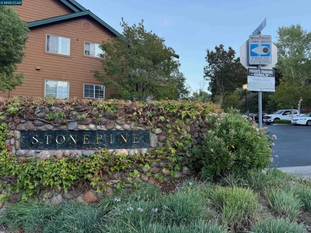 MLS: 41115526 Condo For Sale