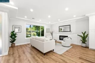Photo #5: 41115550 Listing