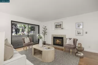 Photo #5: 41115558 Listing