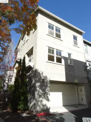 Photo #2: 41115579 Listing