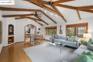 Photo #4: 41115582 Listing