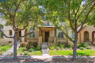 Photo #4: 41115584 Listing