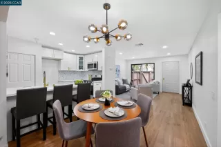 Photo #5: 41115585 Listing