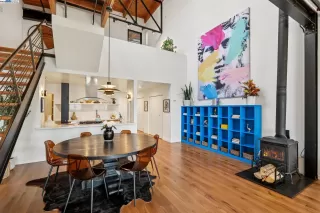 Photo #4: 41115629 Listing