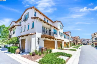 Photo #2: 41115653 Listing